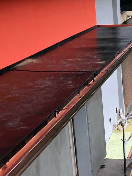Lattoneria-per-manutenzione-gronde-per-tetti-reggio-emilia